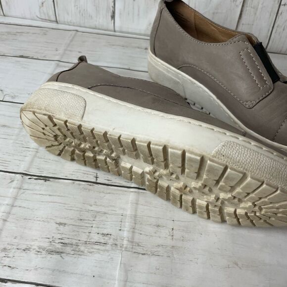 Biala Lea Burnished Leather Minimalist Slip On Sneakers Sz 36 US 6 Pointed Toe - Picture 5 of 9